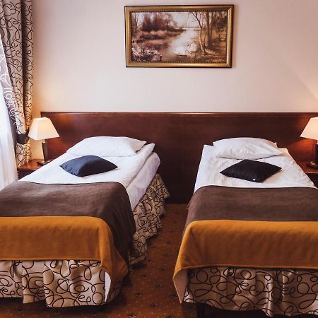 Hotel Osjann ビャワ・ボドラスカ エクステリア 写真