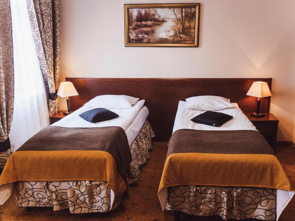 Hotel Osjann ビャワ・ボドラスカ エクステリア 写真