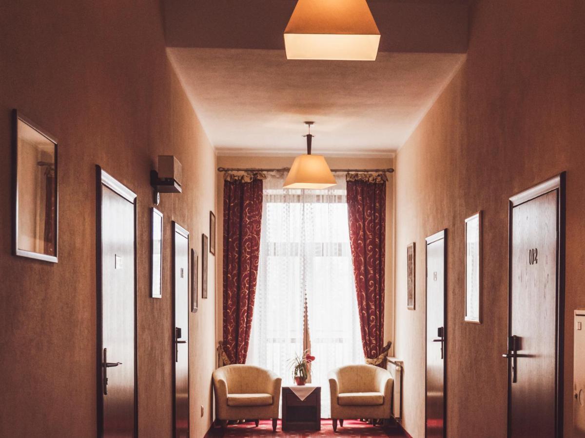 Hotel Osjann ビャワ・ボドラスカ エクステリア 写真