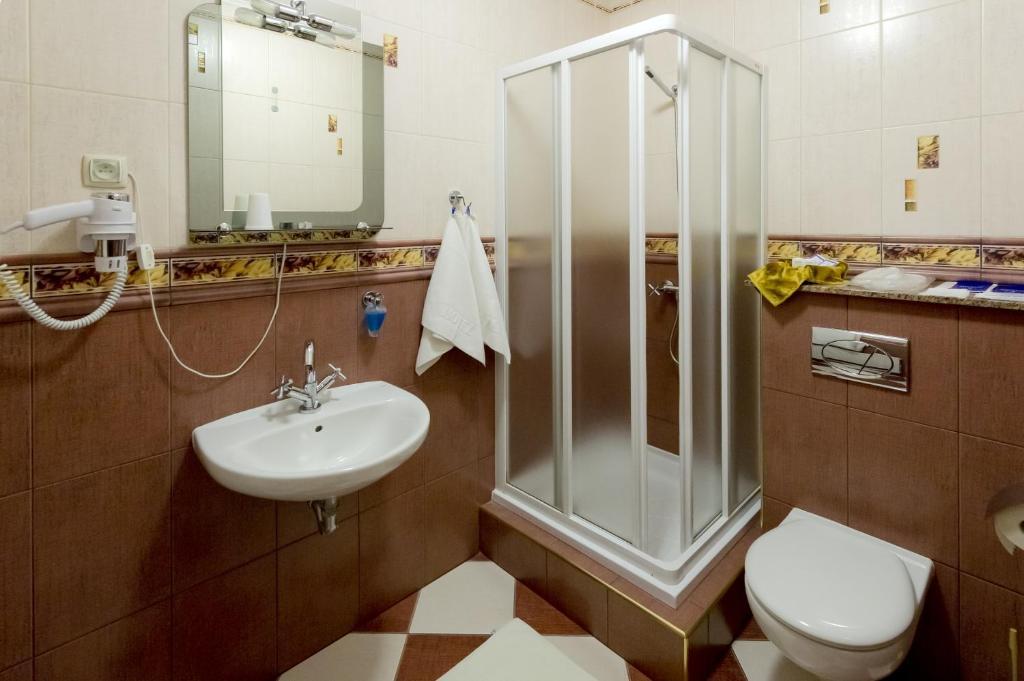 Hotel Osjann ビャワ・ボドラスカ 部屋 写真